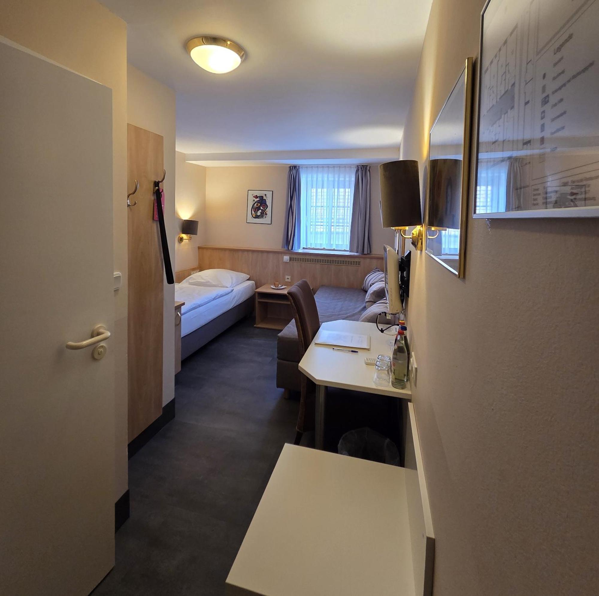 Hotel Garni "Am Ellinger Tor" Weißenburg in Bayern 外观 照片